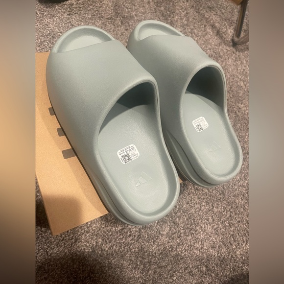 Adidas Yeezy Slide Salt